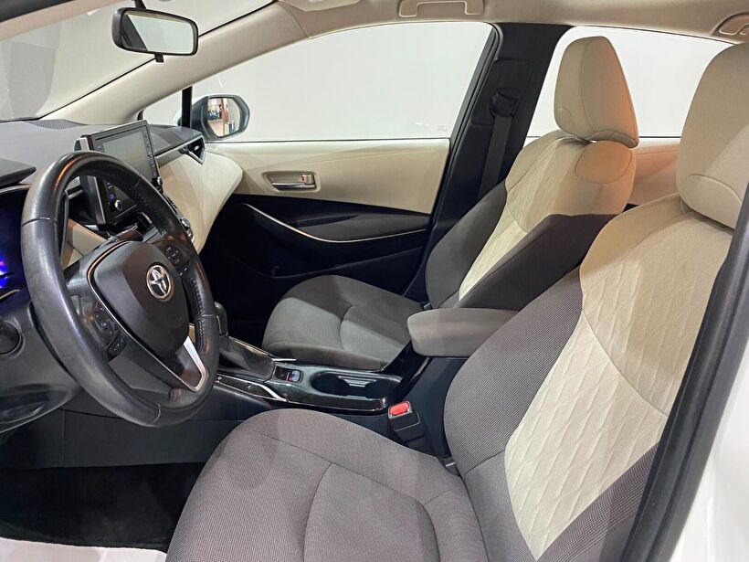 2022 Benzin Otomatik Toyota Corolla Beyaz Gürel Tasarım Aksesuar Otomotiv San. Tic. Ltd. Şti.