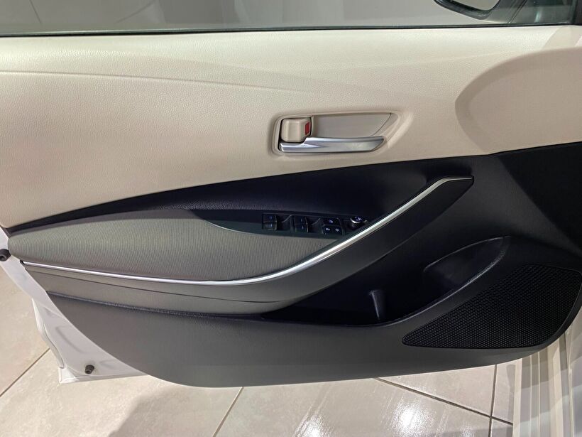 2022 Benzin Otomatik Toyota Corolla Beyaz Gürel Tasarım Aksesuar Otomotiv San. Tic. Ltd. Şti.