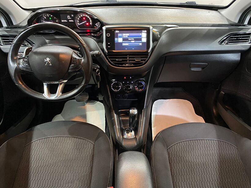 2017 Benzin Otomatik Peugeot 208 Beyaz Gürel Tasarım Aksesuar Otomotiv San. Tic. Ltd. Şti.