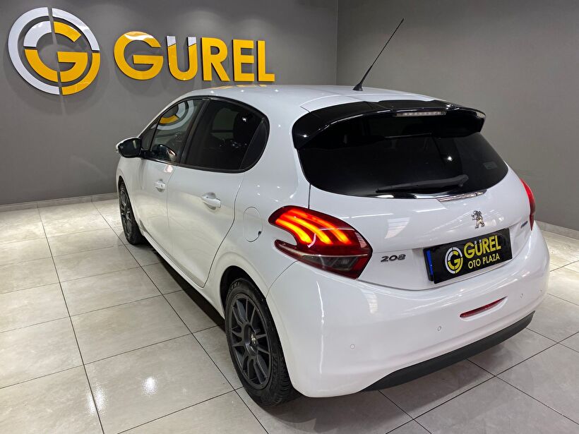 2017 Benzin Otomatik Peugeot 208 Beyaz Gürel Tasarım Aksesuar Otomotiv San. Tic. Ltd. Şti.
