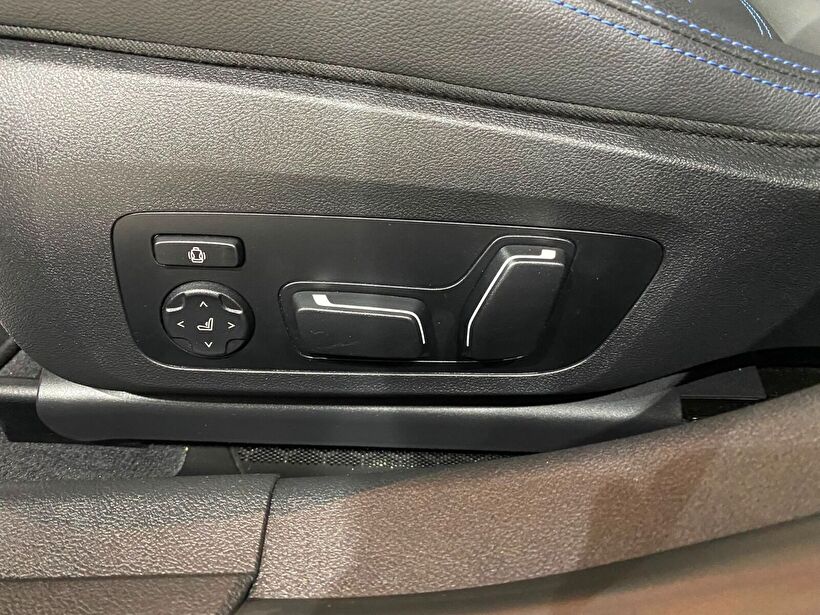 2025 Benzin Otomatik BMW 3 Serisi Bordo Gürel Tasarım Aksesuar Otomotiv San. Tic. Ltd. Şti.