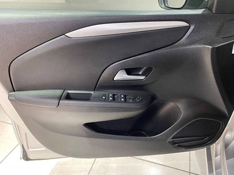 2025 Benzin Otomatik Opel Corsa Gümüş Gri Gürel Tasarım Aksesuar Otomotiv San. Tic. Ltd. Şti.