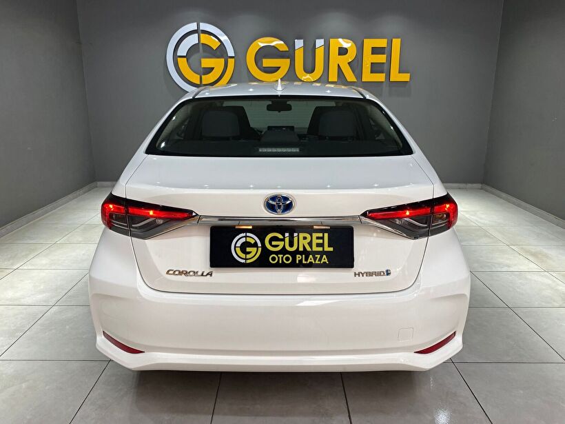 2022 Hybrid Otomatik Toyota Corolla Beyaz Gürel Tasarım Aksesuar Otomotiv San. Tic. Ltd. Şti.
