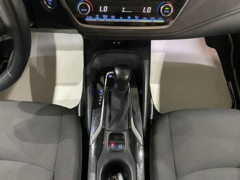 2022 Hybrid Otomatik Toyota Corolla Beyaz Gürel Tasarım Aksesuar Otomotiv San. Tic. Ltd. Şti.