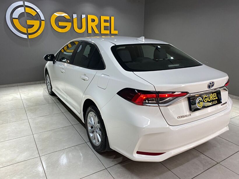 2022 Hybrid Otomatik Toyota Corolla Beyaz Gürel Tasarım Aksesuar Otomotiv San. Tic. Ltd. Şti.