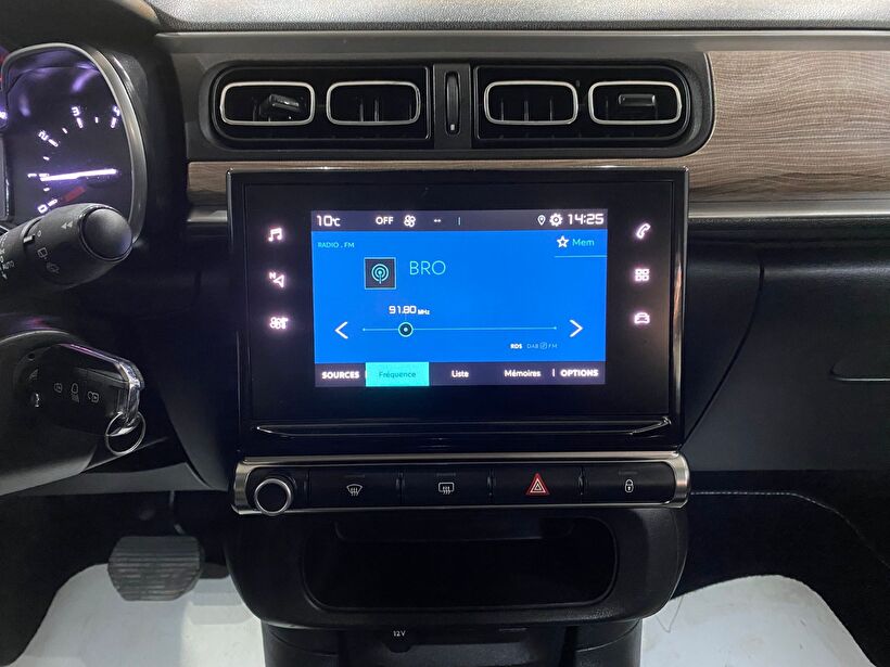 2023 Benzin Otomatik Citroen C3 Kırmızı Gürel Tasarım Aksesuar Otomotiv San. Tic. Ltd. Şti.