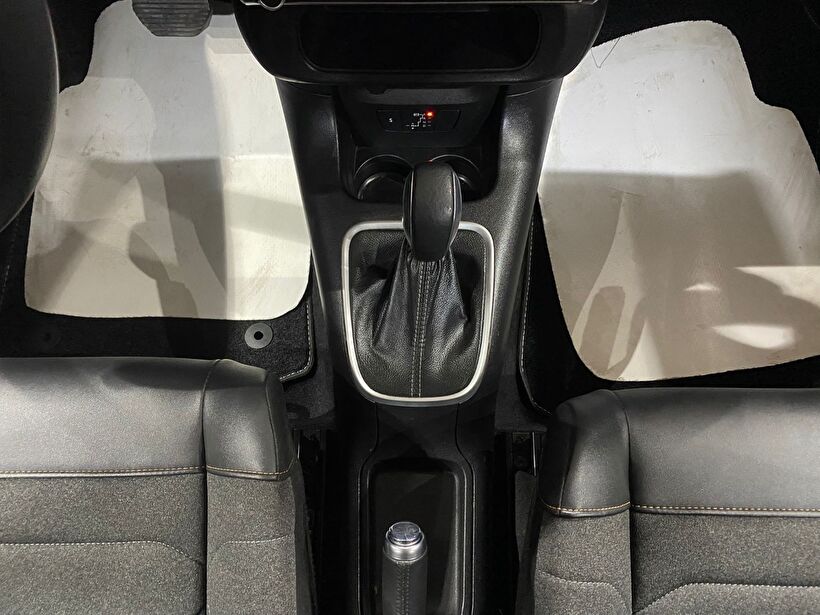 2023 Benzin Otomatik Citroen C3 Kırmızı Gürel Tasarım Aksesuar Otomotiv San. Tic. Ltd. Şti.