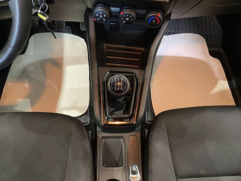 2022 Benzin Manuel Renault Clio Beyaz Gürel Tasarım Aksesuar Otomotiv San. Tic. Ltd. Şti.