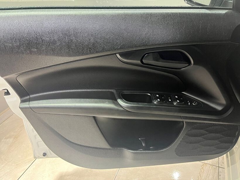 2023 Benzin Manuel Fiat Egea Beyaz Gürel Tasarım Aksesuar Otomotiv San. Tic. Ltd. Şti.