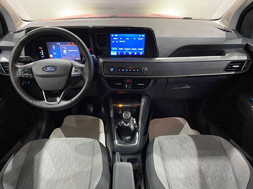 2025 Dizel Manuel Ford Tourneo Courier Kırmızı Gürel Tasarım Aksesuar Otomotiv San. Tic. Ltd. Şti.