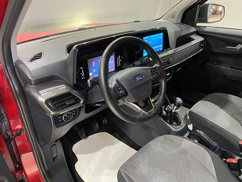 2025 Dizel Manuel Ford Tourneo Courier Kırmızı Gürel Tasarım Aksesuar Otomotiv San. Tic. Ltd. Şti.