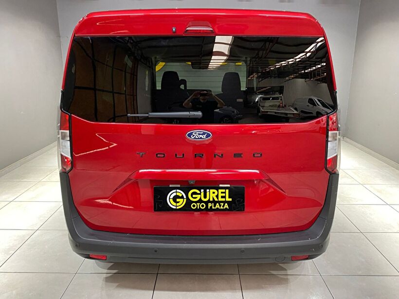 2025 Dizel Manuel Ford Tourneo Courier Kırmızı Gürel Tasarım Aksesuar Otomotiv San. Tic. Ltd. Şti.