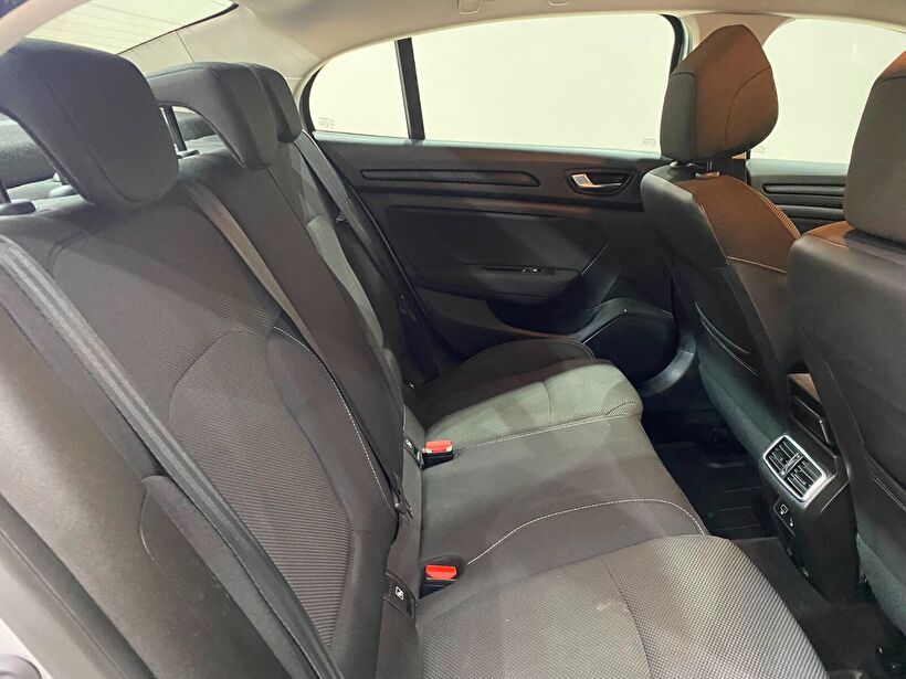 2023 Benzin Otomatik Renault Megane Gri Gürel Tasarım Aksesuar Otomotiv San. Tic. Ltd. Şti.