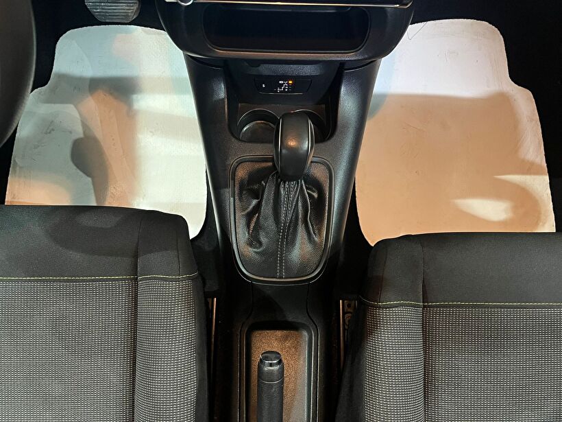 2024 Benzin Otomatik Citroen C3 Gri Gürel Tasarım Aksesuar Otomotiv San. Tic. Ltd. Şti.