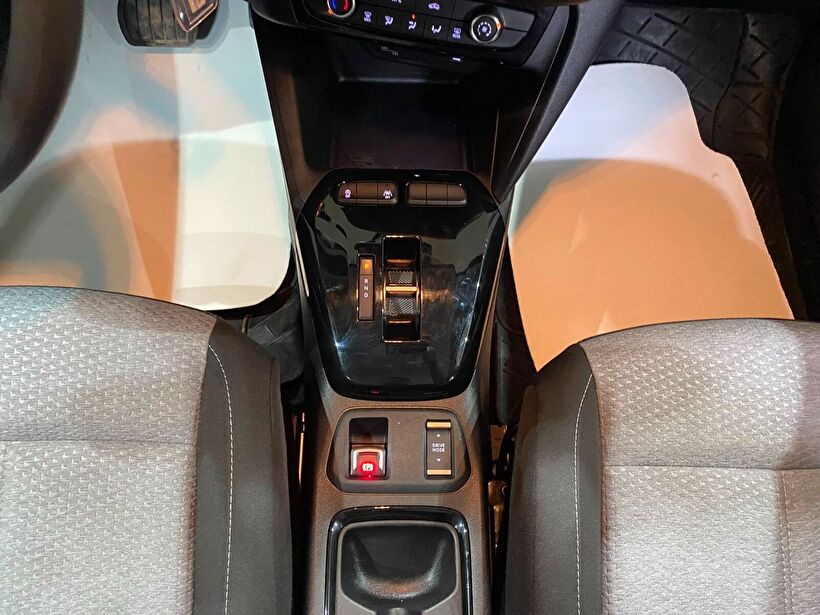 2025 Benzin Otomatik Opel Corsa Siyah Gürel Tasarım Aksesuar Otomotiv San. Tic. Ltd. Şti.