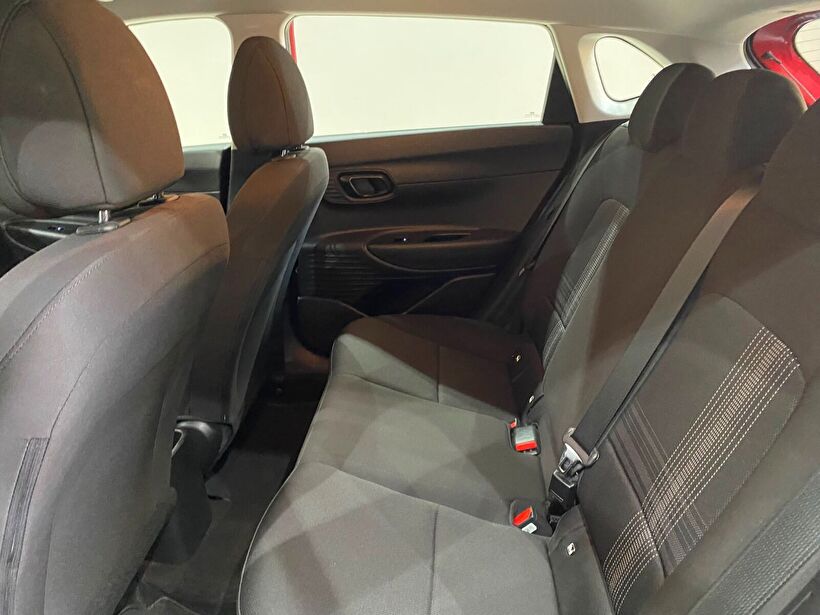 2025 Benzin Otomatik Hyundai i20 Kırmızı Gürel Tasarım Aksesuar Otomotiv San. Tic. Ltd. Şti.