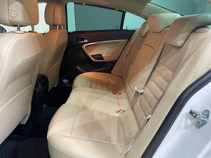 2015 Dizel Otomatik Opel Insignia Beyaz Gürel Tasarım Aksesuar Otomotiv San. Tic. Ltd. Şti.
