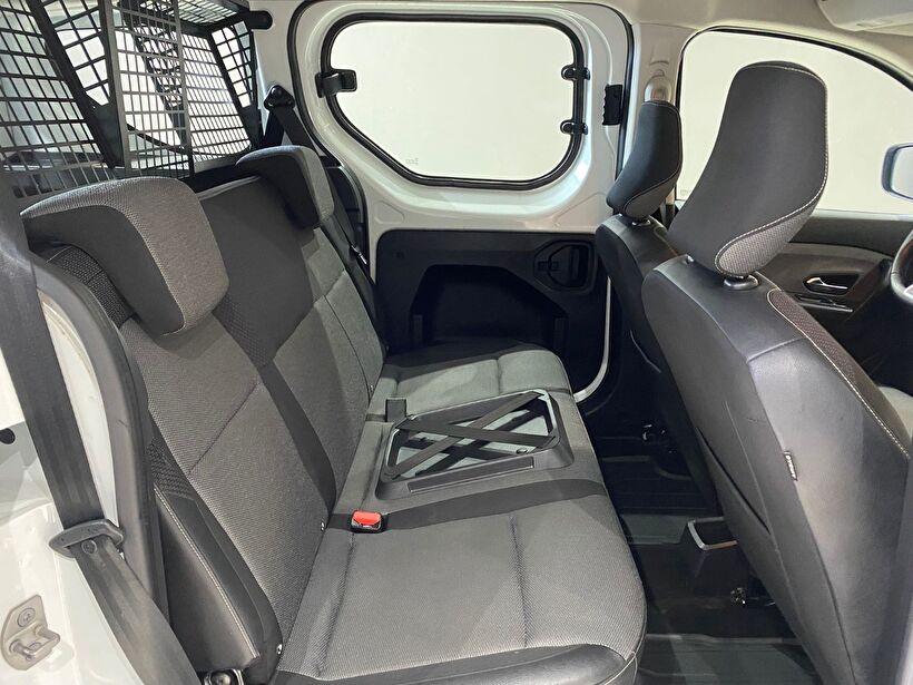 2022 Dizel Manuel Renault Express Beyaz Gürel Tasarım Aksesuar Otomotiv San. Tic. Ltd. Şti.