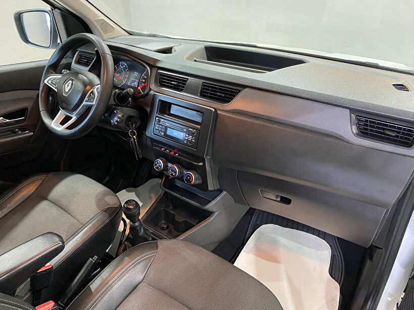 2022 Dizel Manuel Renault Express Beyaz Gürel Tasarım Aksesuar Otomotiv San. Tic. Ltd. Şti.