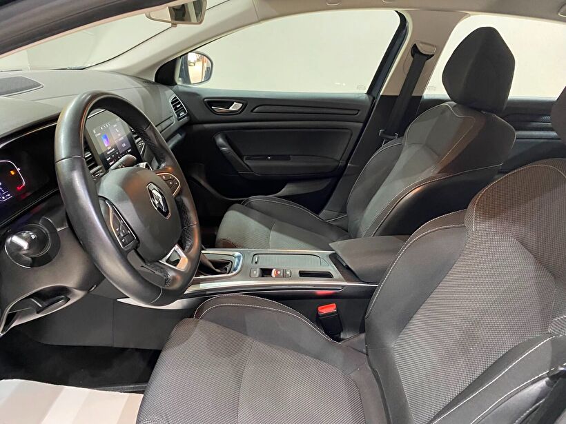 2023 Benzin Otomatik Renault Megane Gri Gürel Tasarım Aksesuar Otomotiv San. Tic. Ltd. Şti.
