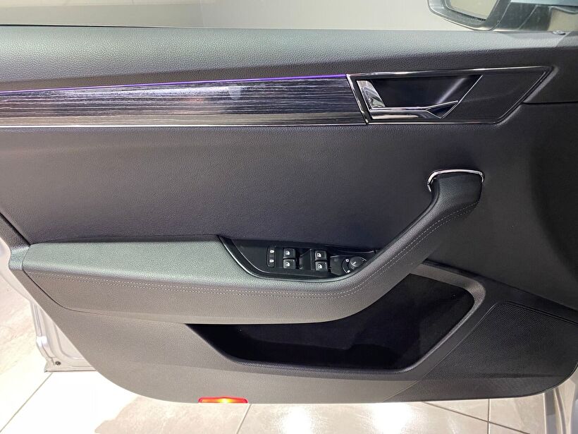 2022 Benzin Otomatik Skoda Superb Gri Gürel Tasarım Aksesuar Otomotiv San. Tic. Ltd. Şti.