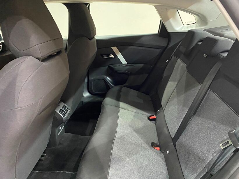 2025 Benzin Otomatik Citroen C4 X Gri Gürel Tasarım Aksesuar Otomotiv San. Tic. Ltd. Şti.