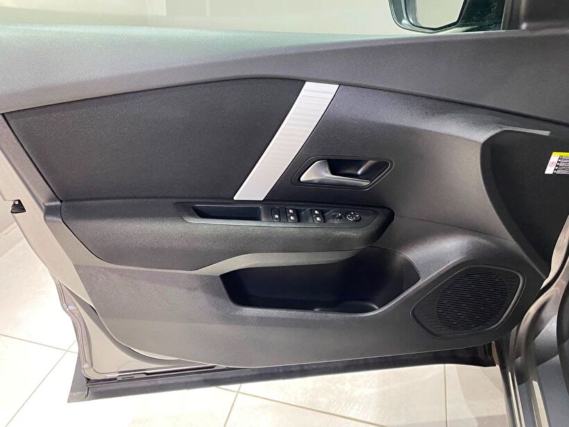 2025 Benzin Otomatik Citroen C4 X Gri Gürel Tasarım Aksesuar Otomotiv San. Tic. Ltd. Şti.