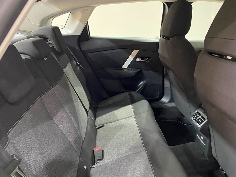 2025 Benzin Otomatik Citroen C4 X Gri Gürel Tasarım Aksesuar Otomotiv San. Tic. Ltd. Şti.