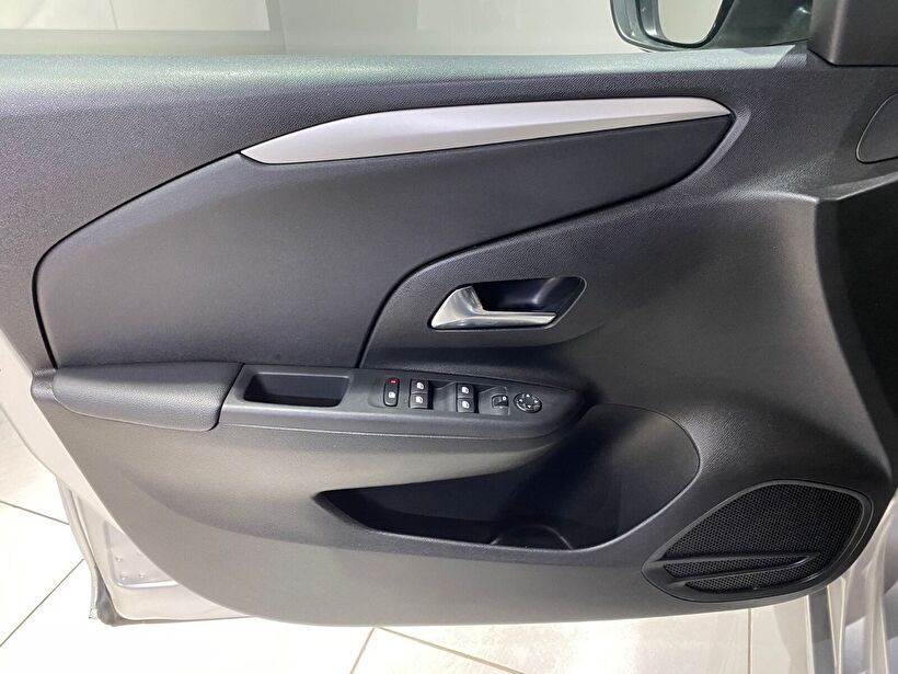 2025 Benzin Otomatik Opel Corsa Gri Gürel Tasarım Aksesuar Otomotiv San. Tic. Ltd. Şti.