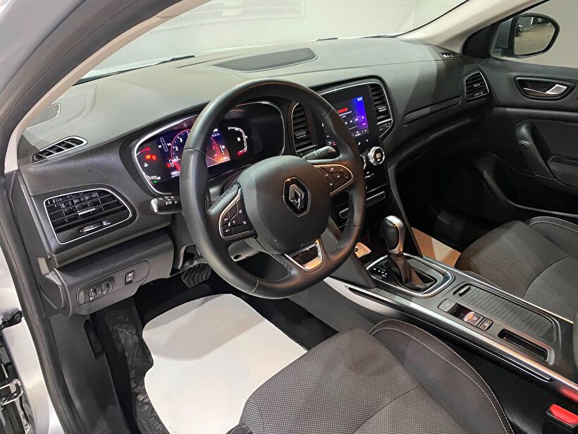 2023 Benzin Otomatik Renault Megane Gri Gürel Tasarım Aksesuar Otomotiv San. Tic. Ltd. Şti.