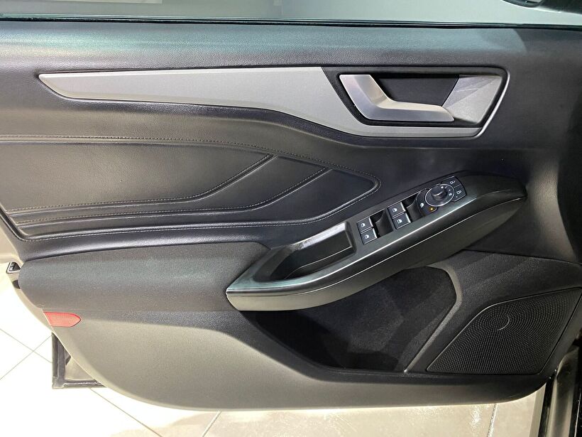 2024 Dizel Otomatik Ford Focus Siyah Gürel Tasarım Aksesuar Otomotiv San. Tic. Ltd. Şti.