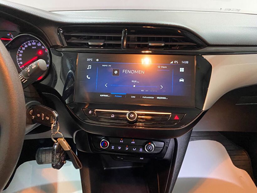 2025 Benzin Otomatik Opel Corsa Kırmızı Gürel Tasarım Aksesuar Otomotiv San. Tic. Ltd. Şti.