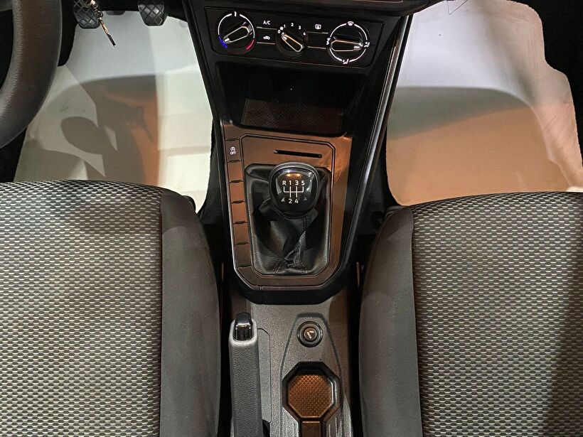 2023 Benzin Manuel Volkswagen Polo Beyaz Gürel Tasarım Aksesuar Otomotiv San. Tic. Ltd. Şti.