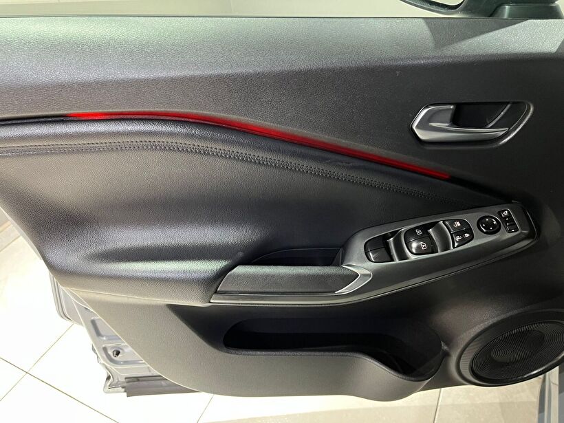 2024 Benzin Otomatik Nissan Juke Gri Gürel Tasarım Aksesuar Otomotiv San. Tic. Ltd. Şti.