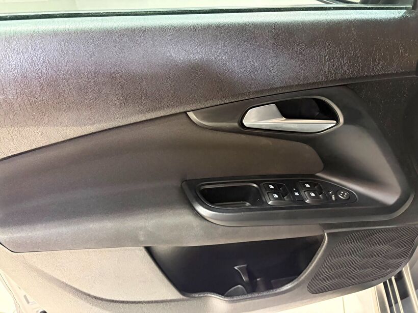 2022 Benzin Manuel Fiat Egea Cross Gri Gürel Tasarım Aksesuar Otomotiv San. Tic. Ltd. Şti.