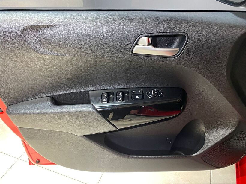 2021 Benzin Otomatik Kia Picanto Kırmızı Gürel Tasarım Aksesuar Otomotiv San. Tic. Ltd. Şti.