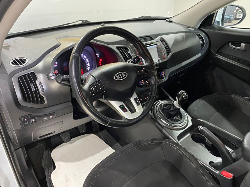 2012 Benzin Manuel Kia Sportage Beyaz Gürel Tasarım Aksesuar Otomotiv San. Tic. Ltd. Şti.