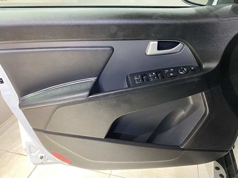 2012 Benzin Manuel Kia Sportage Beyaz Gürel Tasarım Aksesuar Otomotiv San. Tic. Ltd. Şti.