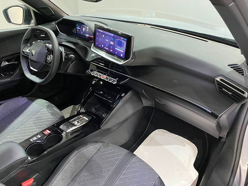 2025 Benzin Otomatik Peugeot 2008 Gri Gürel Tasarım Aksesuar Otomotiv San. Tic. Ltd. Şti.