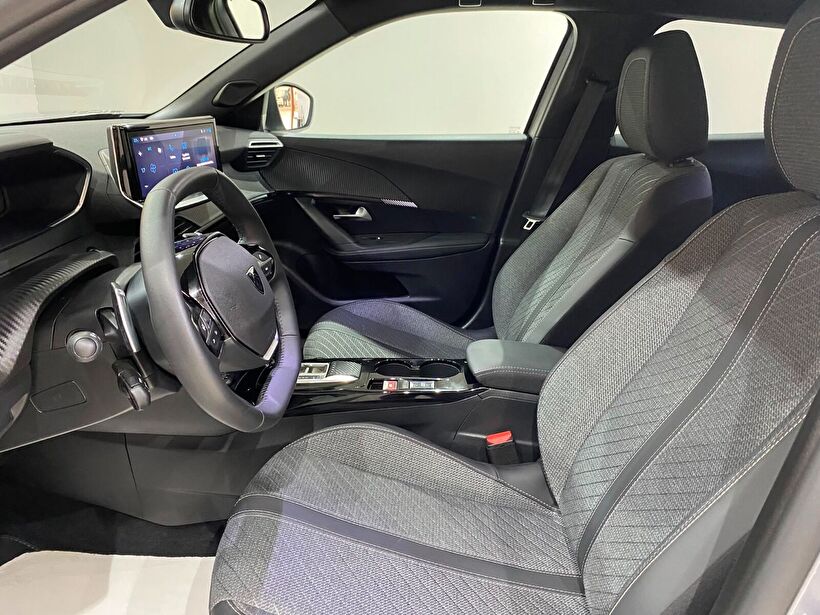 2025 Benzin Otomatik Peugeot 2008 Gri Gürel Tasarım Aksesuar Otomotiv San. Tic. Ltd. Şti.
