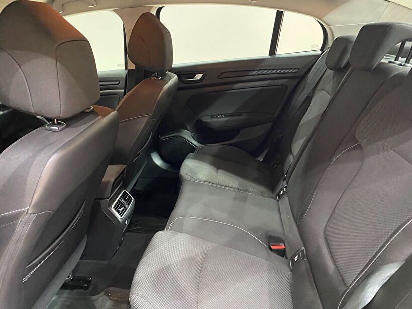 2023 Benzin Otomatik Renault Megane Gri Gürel Tasarım Aksesuar Otomotiv San. Tic. Ltd. Şti.