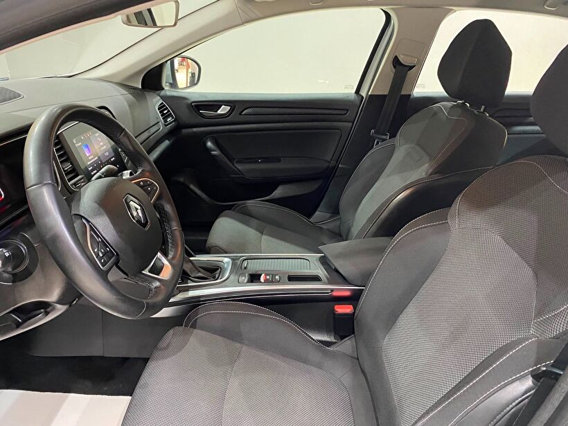 2023 Benzin Otomatik Renault Megane Gri Gürel Tasarım Aksesuar Otomotiv San. Tic. Ltd. Şti.