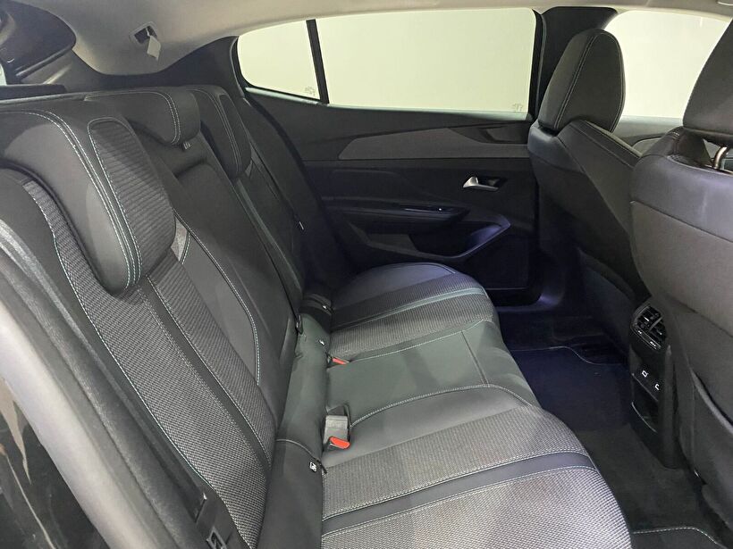 2024 Benzin Otomatik Peugeot 408 Siyah Gürel Tasarım Aksesuar Otomotiv San. Tic. Ltd. Şti.