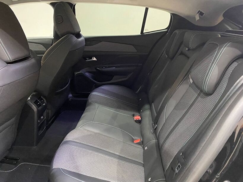 2024 Benzin Otomatik Peugeot 408 Siyah Gürel Tasarım Aksesuar Otomotiv San. Tic. Ltd. Şti.