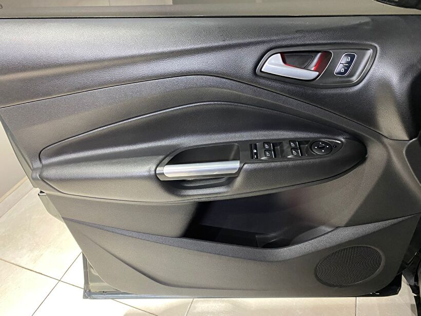 2017 Dizel Otomatik Ford Kuga Füme Gürel Tasarım Aksesuar Otomotiv San. Tic. Ltd. Şti.