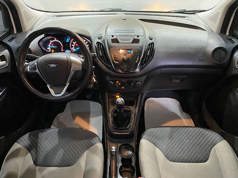 2022 Dizel Manuel Ford Tourneo Courier Beyaz Gürel Tasarım Aksesuar Otomotiv San. Tic. Ltd. Şti.