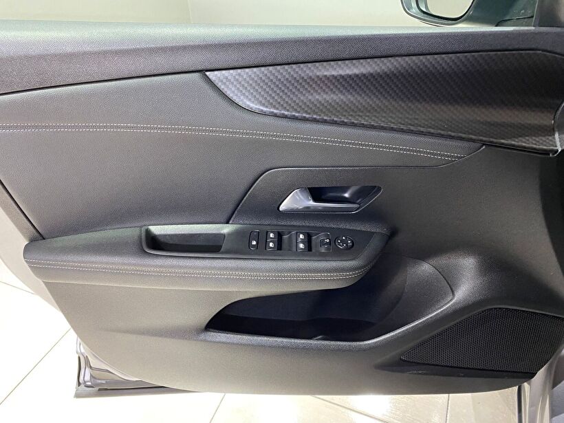 2023 Benzin Otomatik Opel Mokka Gri Gürel Tasarım Aksesuar Otomotiv San. Tic. Ltd. Şti.