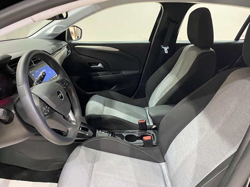 2025 Benzin Otomatik Opel Corsa Siyah Gürel Tasarım Aksesuar Otomotiv San. Tic. Ltd. Şti.