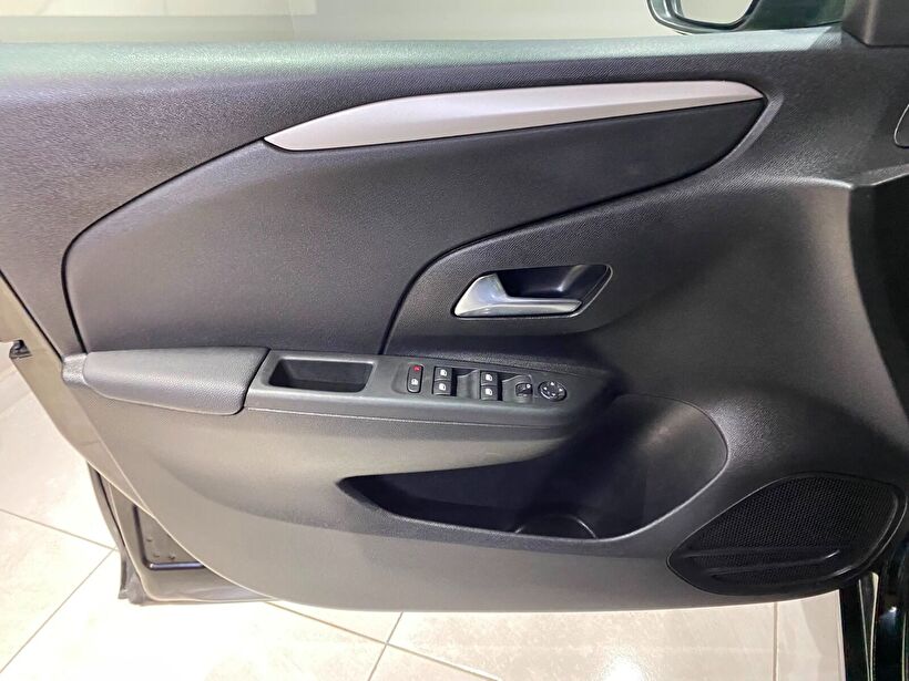 2025 Benzin Otomatik Opel Corsa Siyah Gürel Tasarım Aksesuar Otomotiv San. Tic. Ltd. Şti.