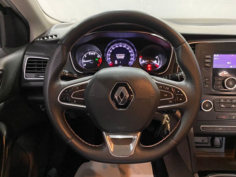 2017 Benzin Manuel Renault Megane Beyaz Gürel Tasarım Aksesuar Otomotiv San. Tic. Ltd. Şti.
